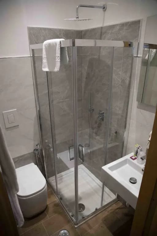 Seven - photo 26