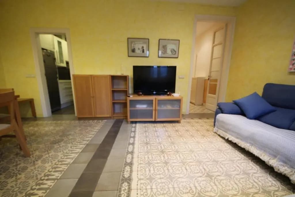 Plaza España Central Apartment - photo 3