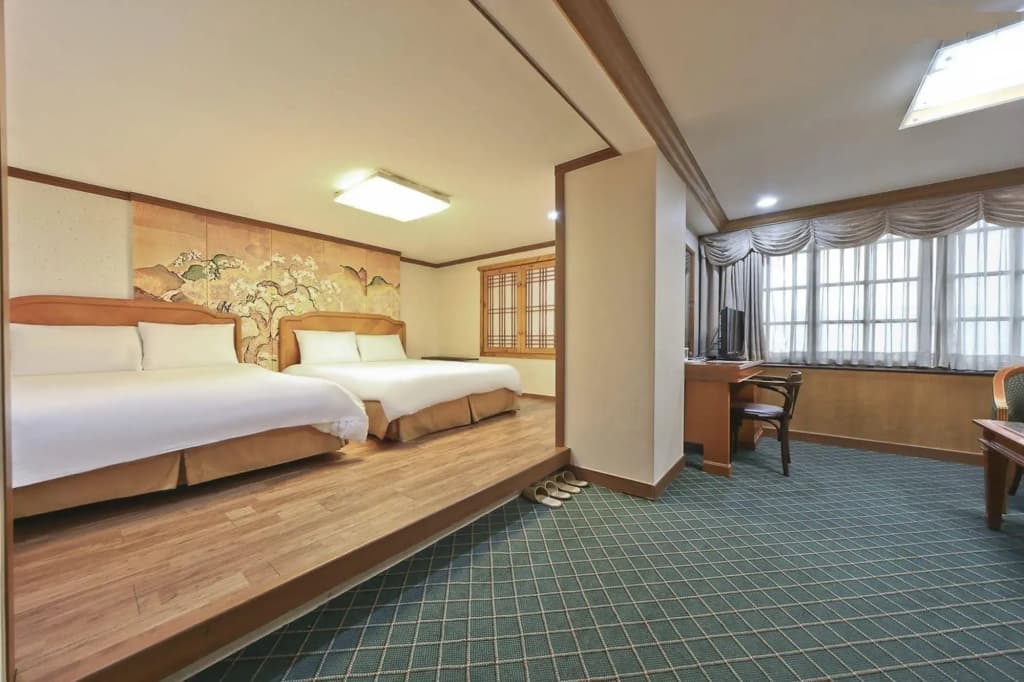 Hotel Nostalgia - photo 6