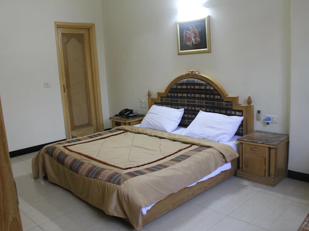 Hotel Sunstar Residency - photo 3