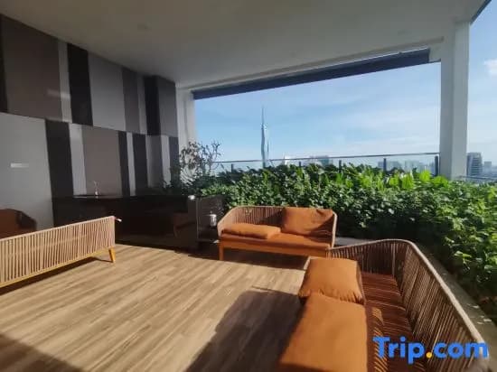 The Luxe by Infinitum Suites - photo 2