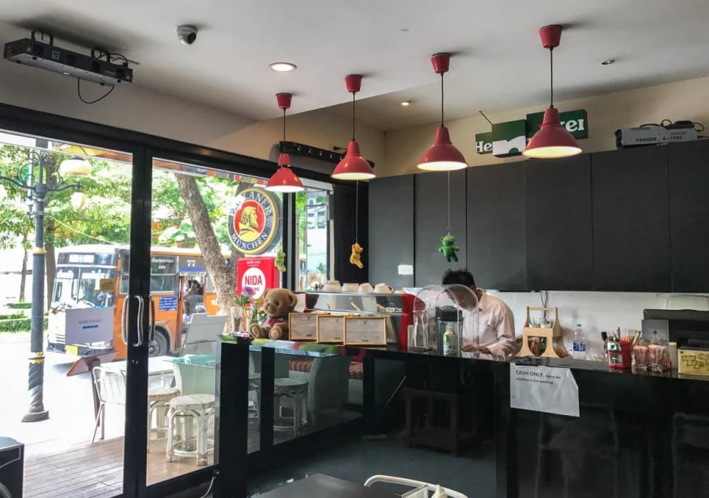 Triple 8 Inn Bangkok - photo 18