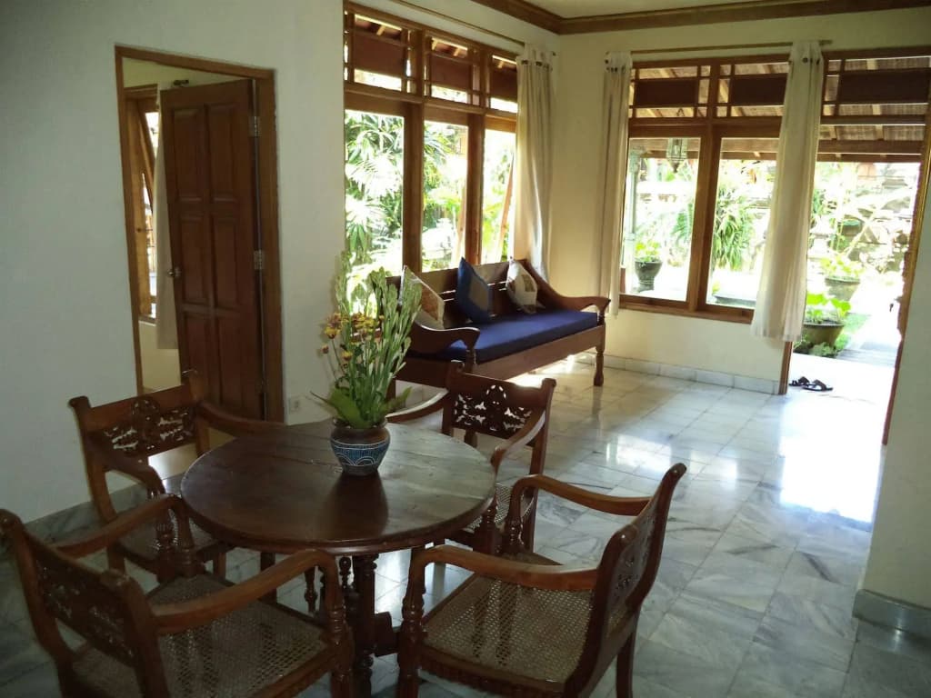 Lokasari Bungalows Spa & Gallery - photo 7