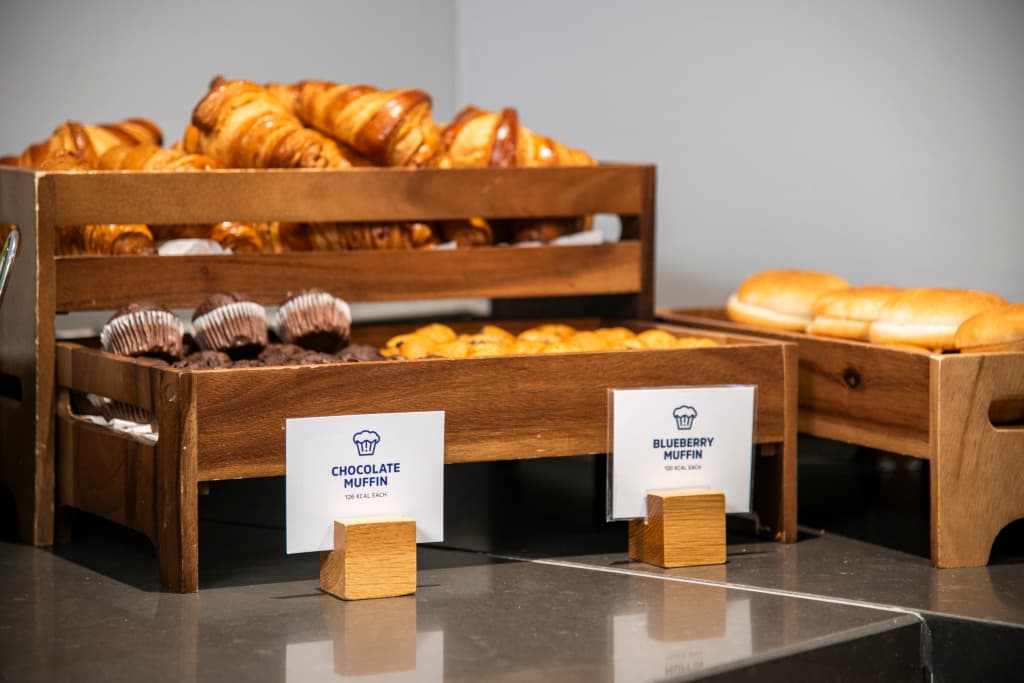 Holiday Inn Express Edinburgh Airport - photo 6