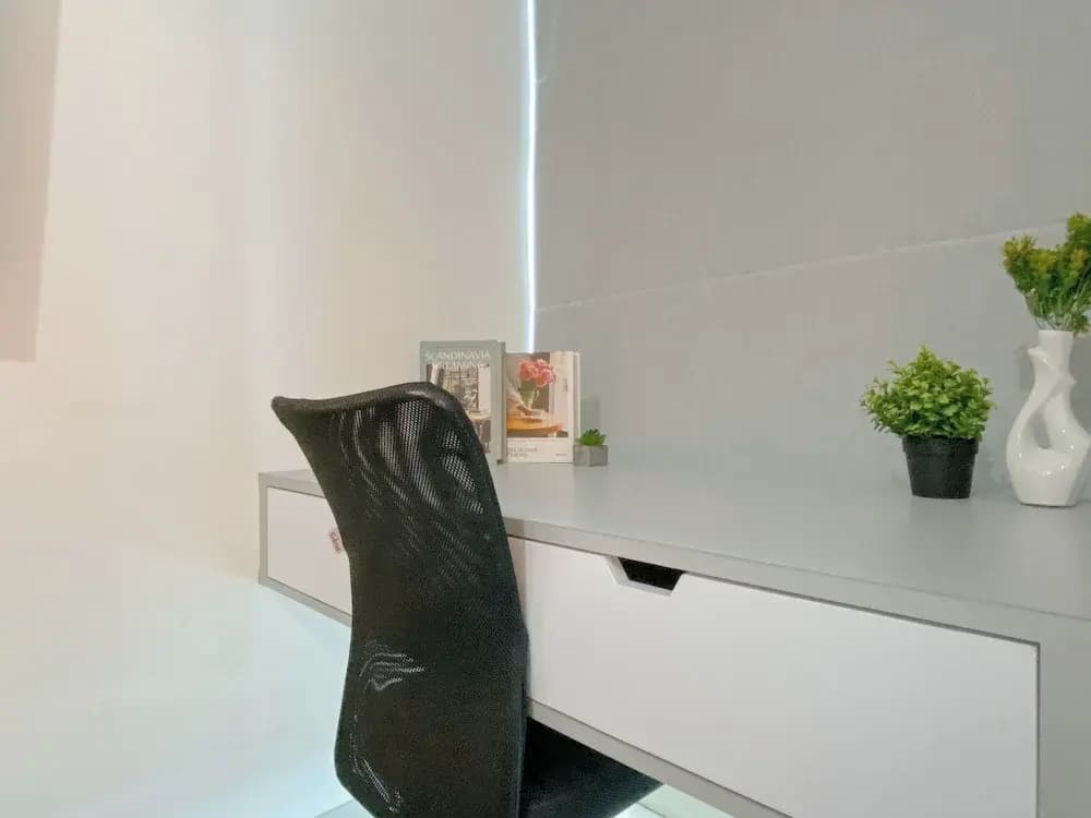 Warm Studio At Tifolia Apartment - photo 3