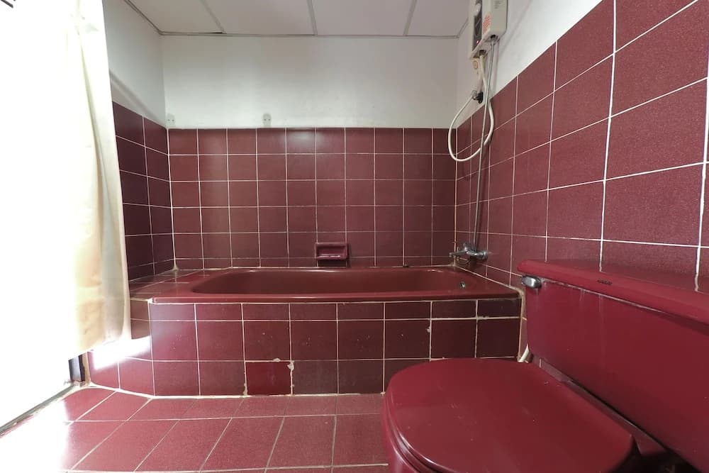 OYO 468 Dumrong Town Hotel - photo 8