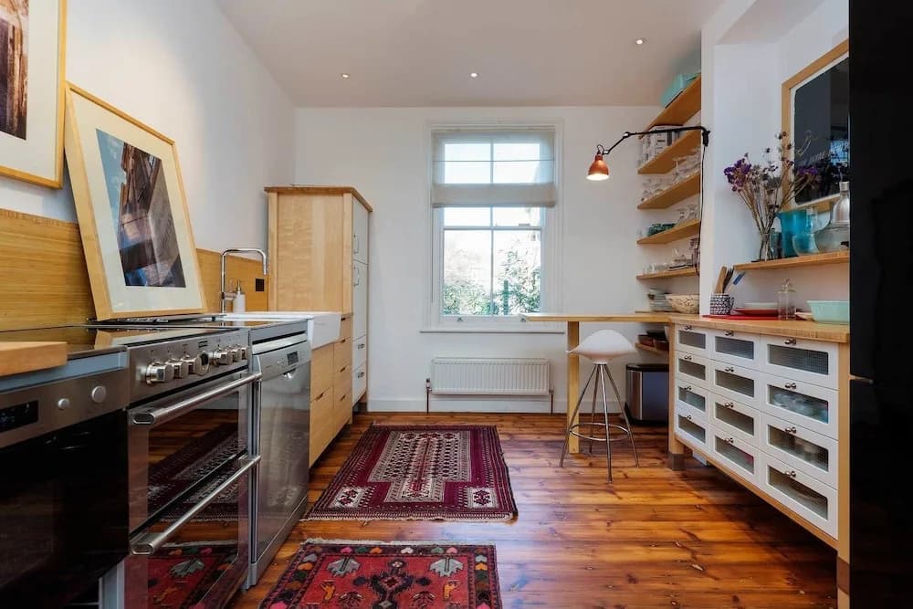 Publisher's Pad - photo 10