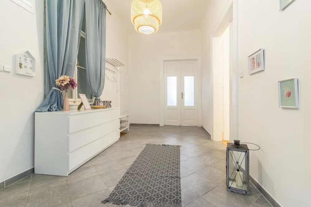 Bright And Spacious By Easybnb - photo 10