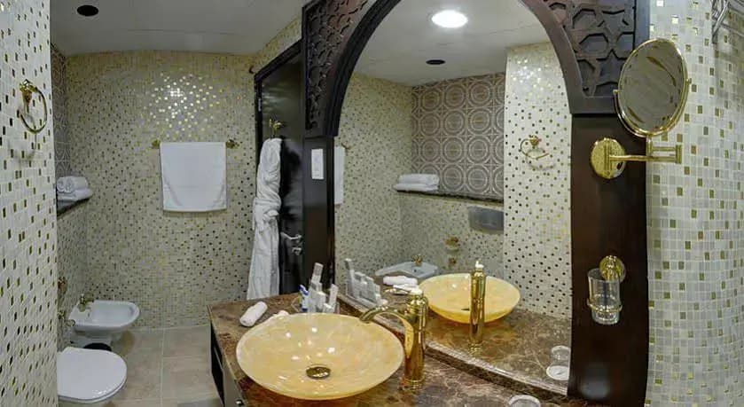 Boutique 7 Hotel & Suites - photo 10