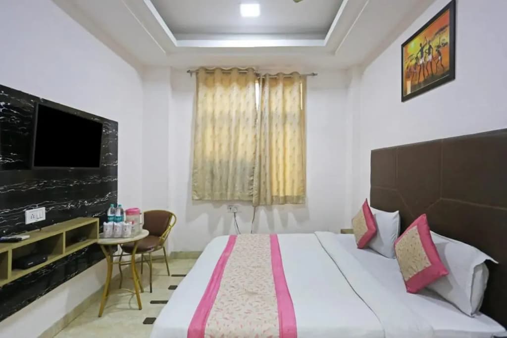 Hotel Sterling In Inn - photo 32