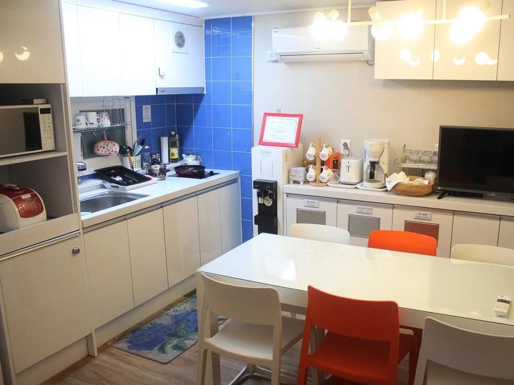 Cocoon stay Hongdae Guesthouse - photo 11