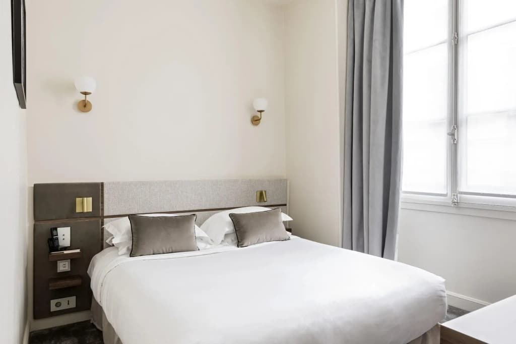 Hotel Verneuil - photo 20
