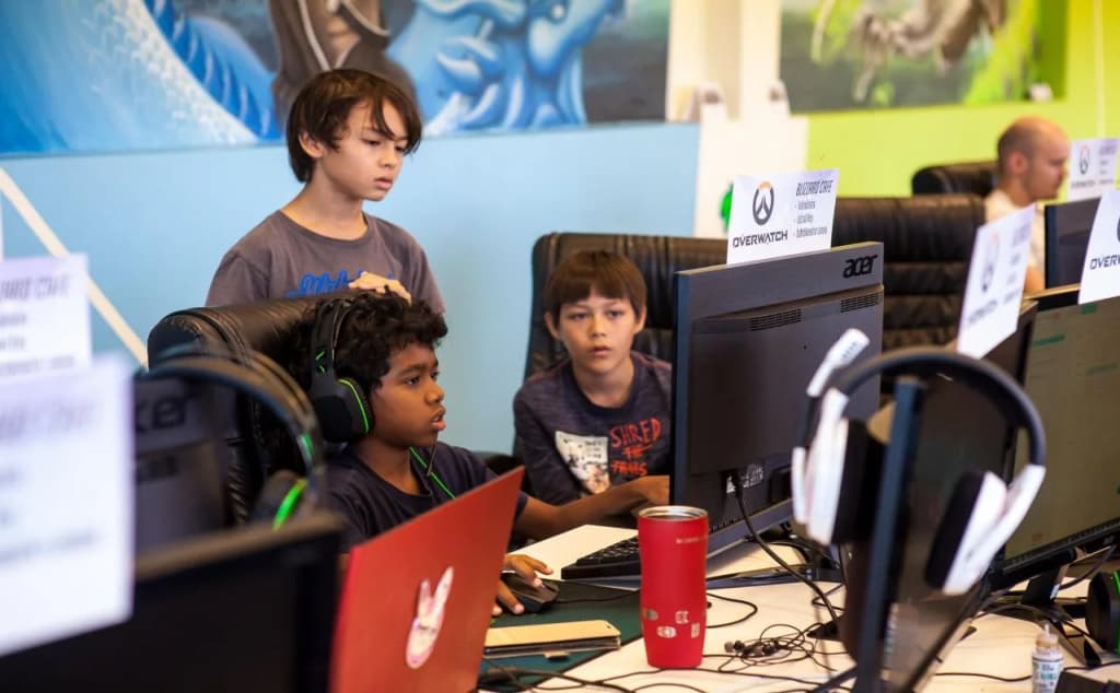 Gamers Paradise Hotel - photo 18