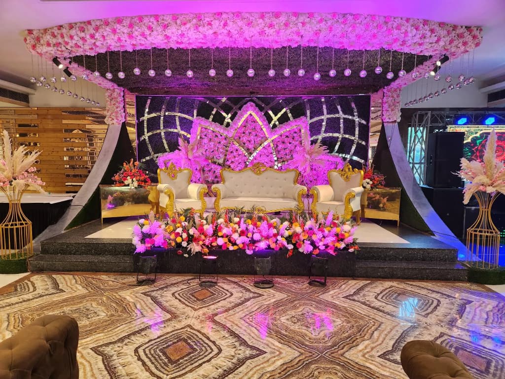Lavanya Motel - photo 2