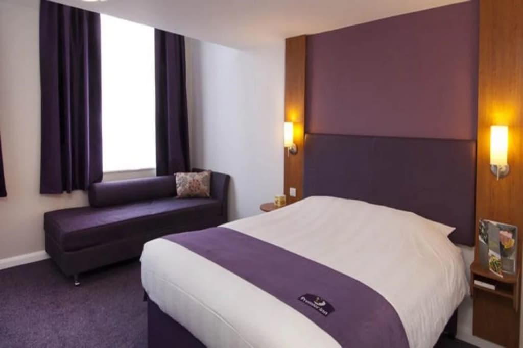Premier Inn London Barking - photo 2