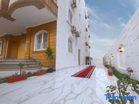Golden House - photo 14