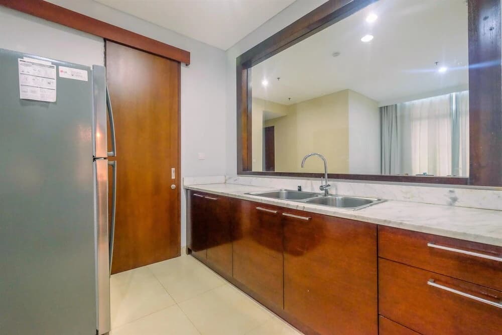Spacious and Cozy 2BR Apartment Essence Dharmawangsa - photo 20