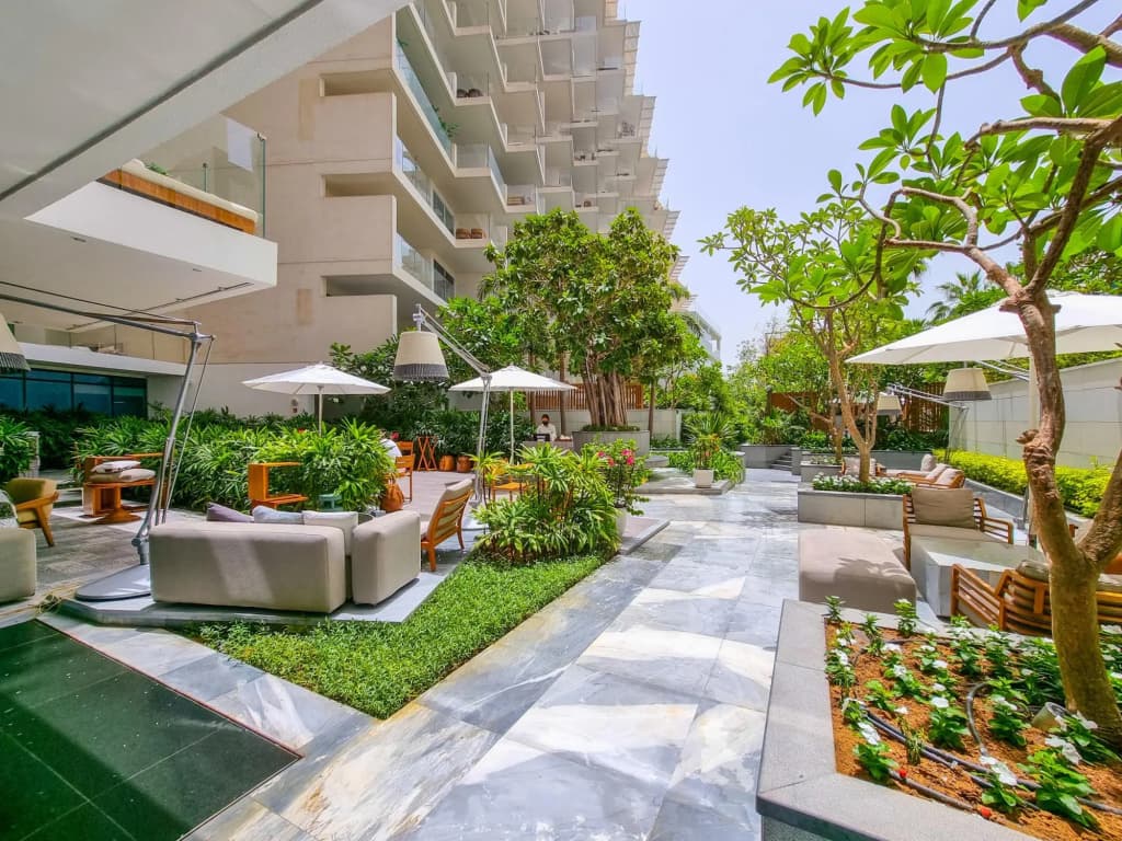 DXB - Five - 40902 - PJ - photo 18