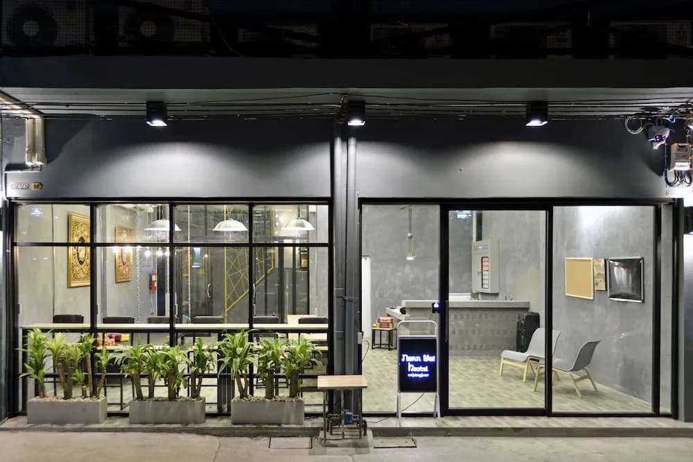 M Gray Hostel & Cafe - photo 2