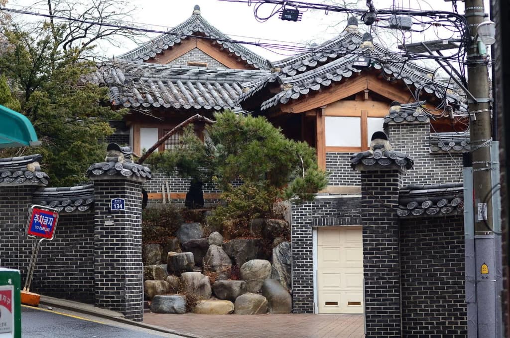 Bukchon Y Guesthouse - photo 13