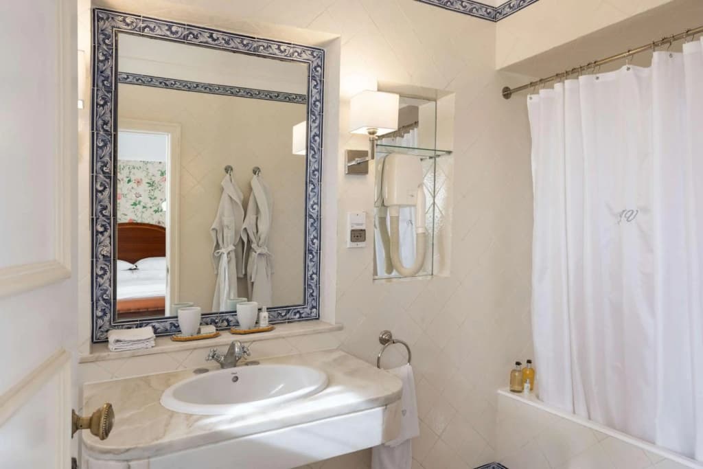 As Janelas Verdes Inn, a Lisbon Heritage Collection - photo 9