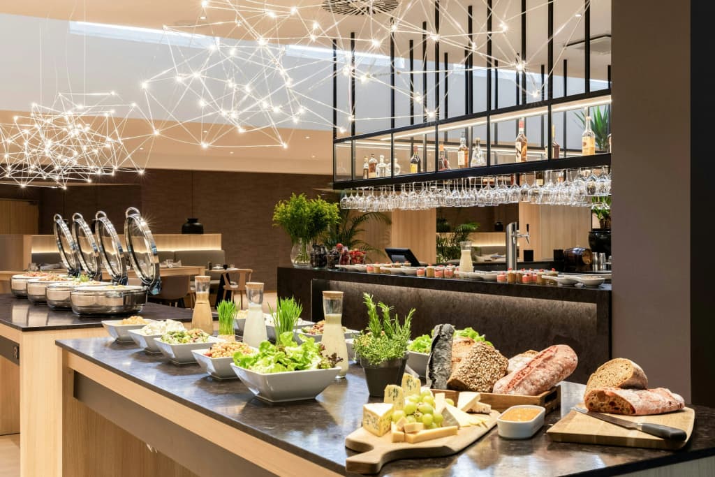 AC Hotel by Marriott Berlin Humboldthain Park - photo 13
