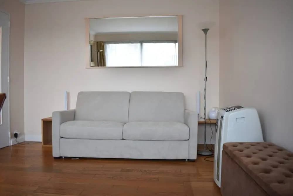 Studio In Paris 16th With Balcony - photo 3