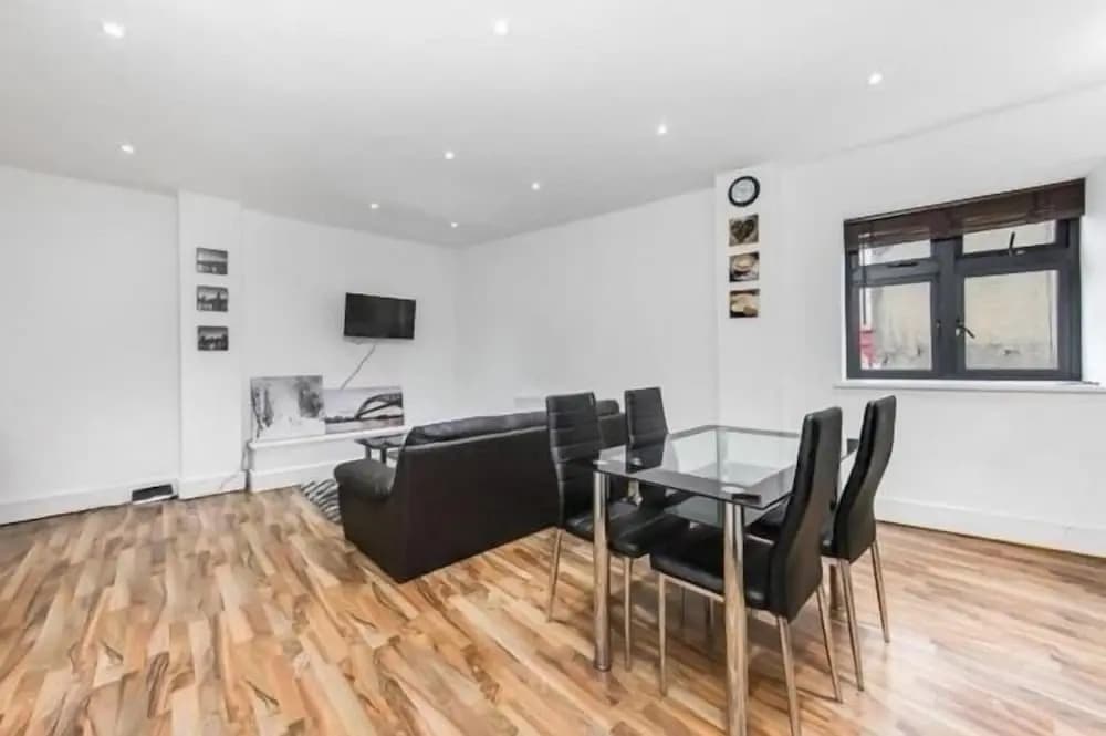 Newly Refurbished 1 Bedroom Whitechapel - photo 7
