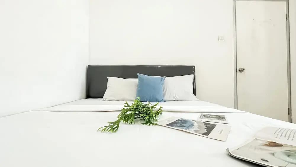 Basic 2Br Apartment At Green Bay Pluit - photo 3