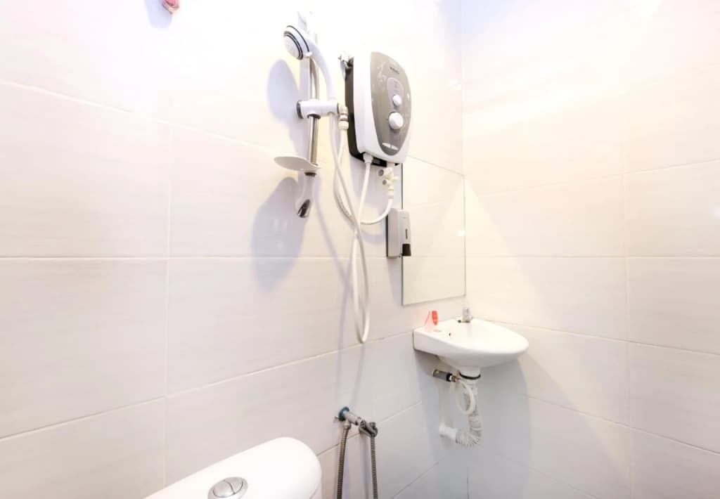 OYO 90456 Hotel Tgl - photo 10