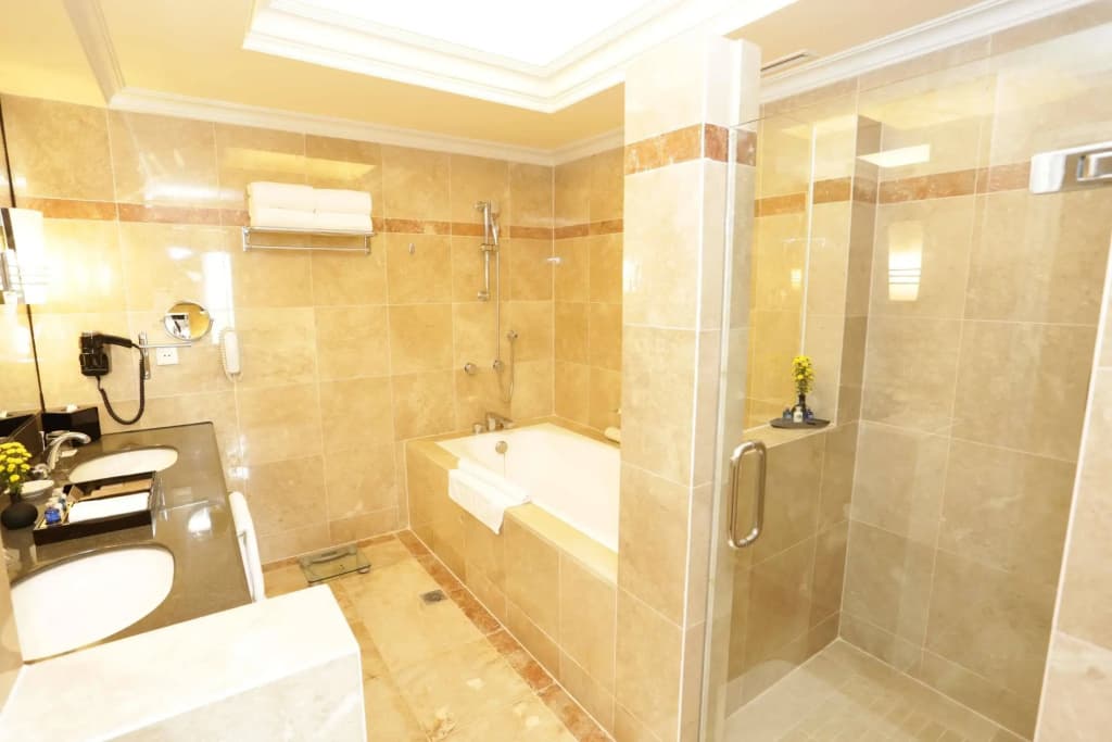 Lotte Hotel Saigon - photo 11