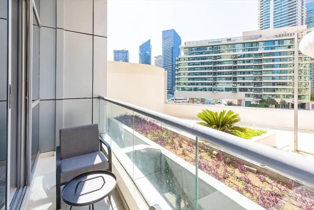 Flashy & Vibrant 1BR Apartment in Dubai Marina! - photo 6