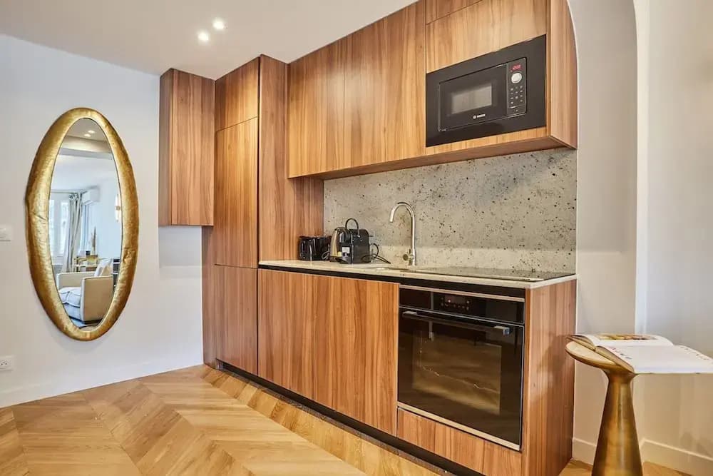 Apartment in the Center of Paris - photo 8