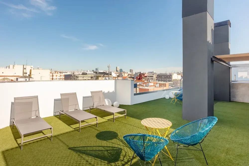 Java - 3 Bedroom and Shared Pool in Almagro - photo 15