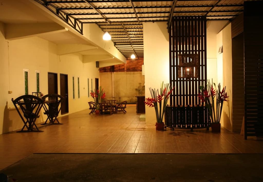 OYO 905 Rajata Hotel - photo 9