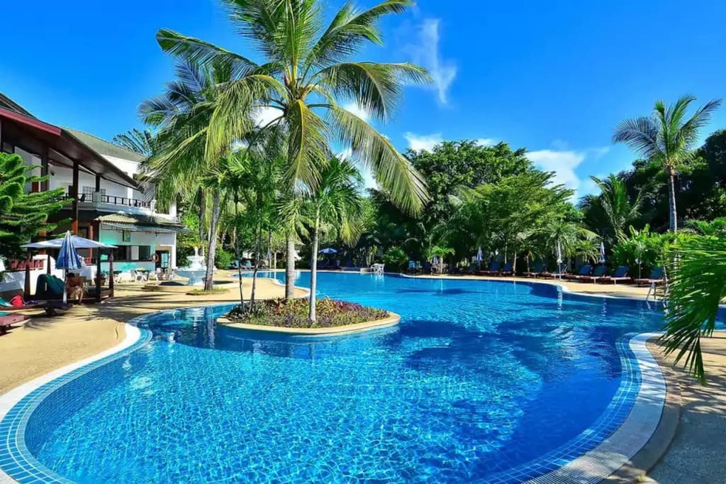 First Bungalow Beach Resort - photo 17