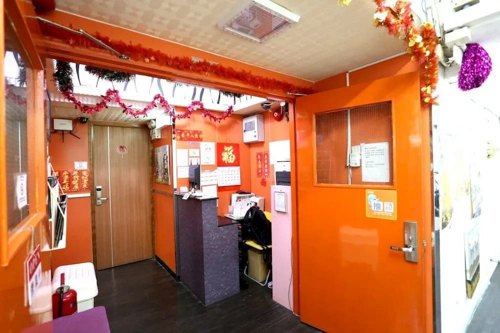 Star Metro Hotel - photo 18