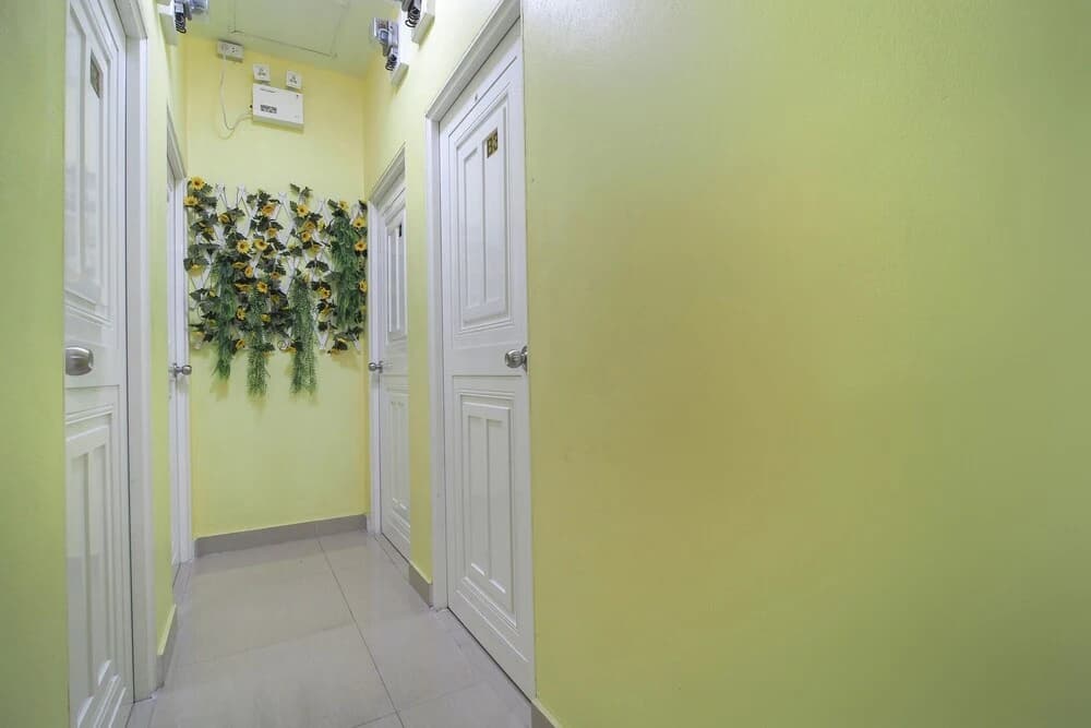 OYO 1028 The Panowla Residence - photo 13