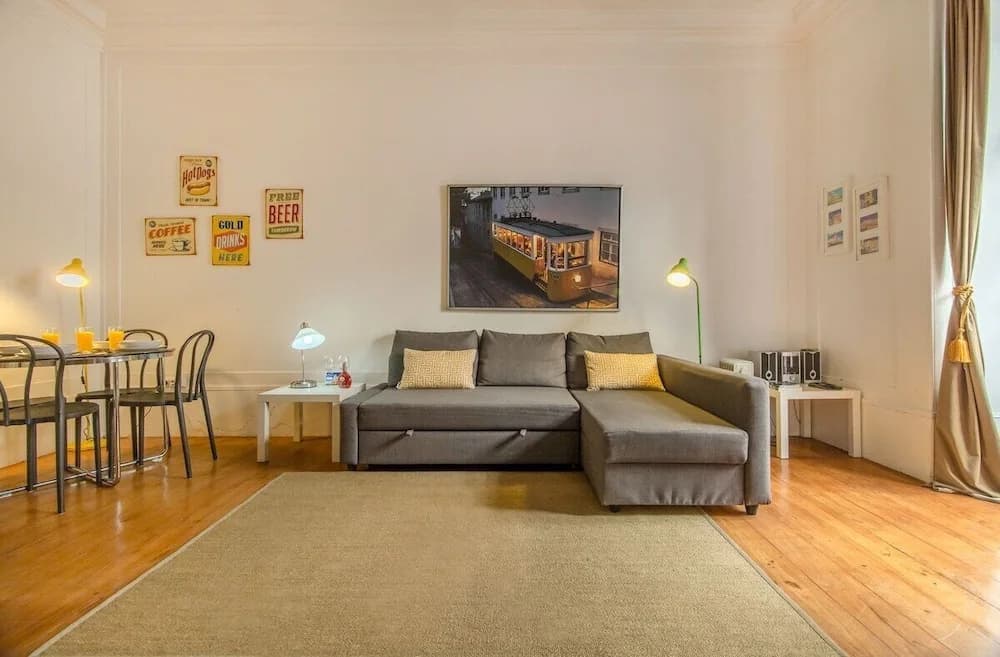 Chiado Balcony Apartment - photo 16