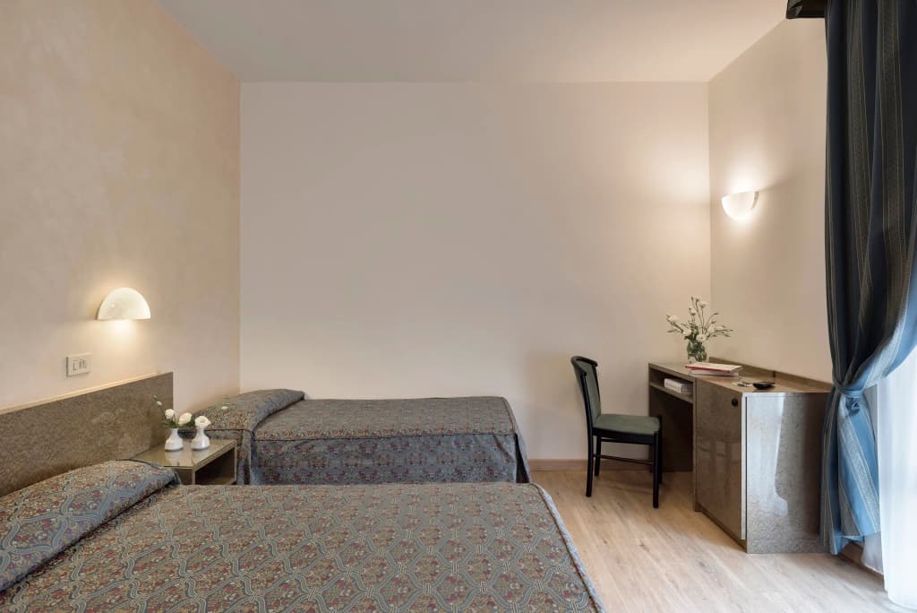 Hotel Garibaldi - photo 6