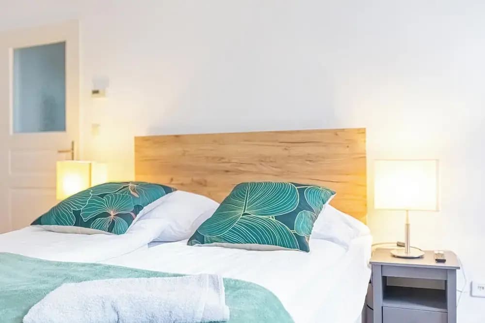 3BR Apt 15 Min from Landstraße Hub - photo 1