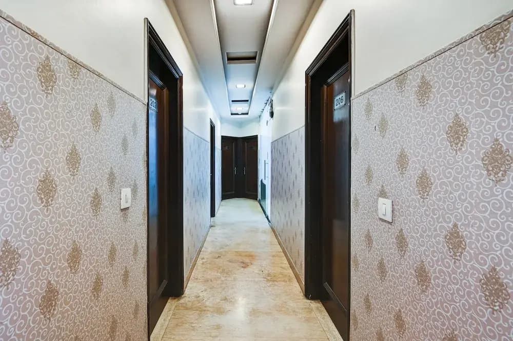 Hotel Amby Inn by Quadis - Lajpat Nagar - photo 14