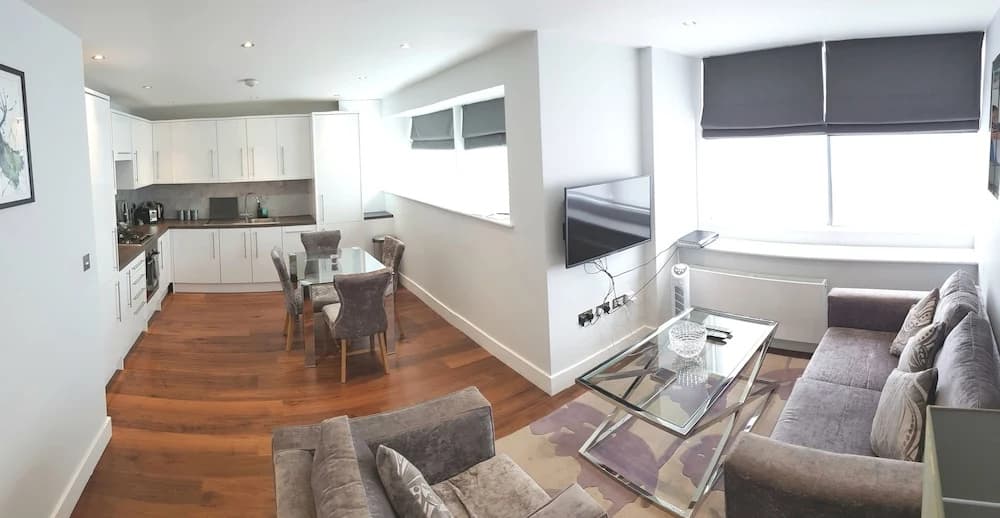 The Glasshouse Apartments - photo 13
