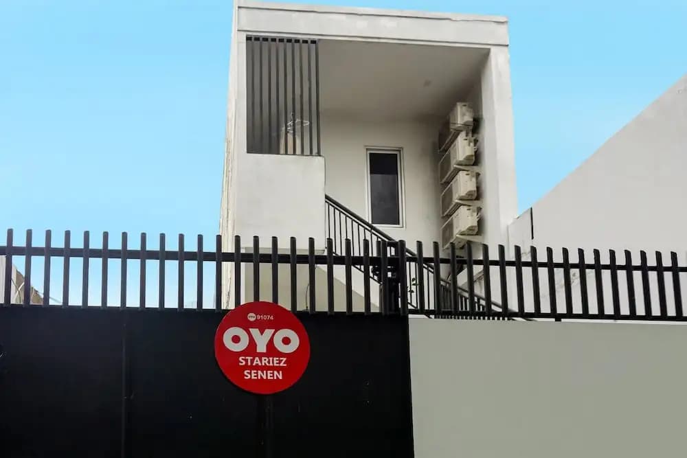 Super OYO 91074 Stariez Senen Syariah - main photo