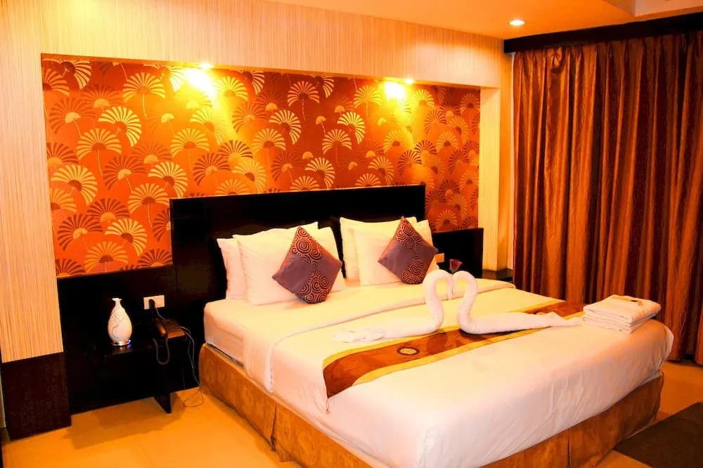 Central Place Hotel - photo 6