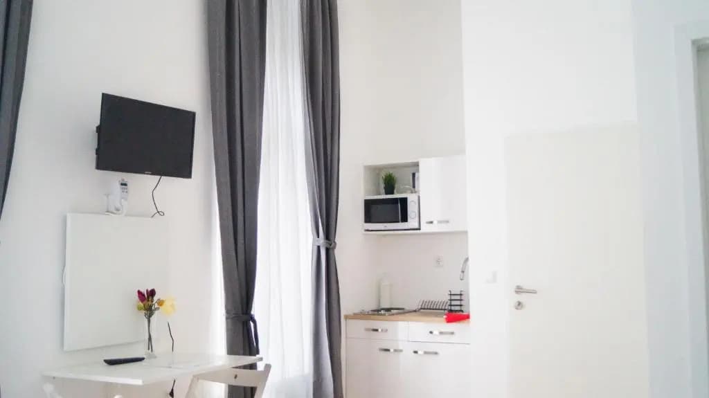 Brilliant 1br Apt - Perfect for Longstays - photo 3