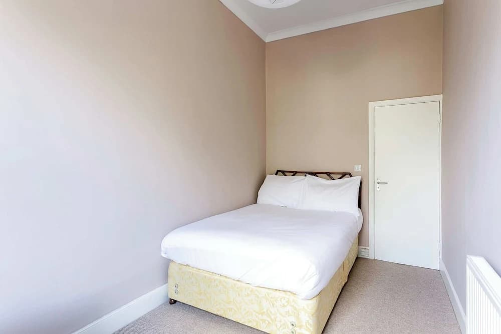Cosy North Kensington Flat - photo 6