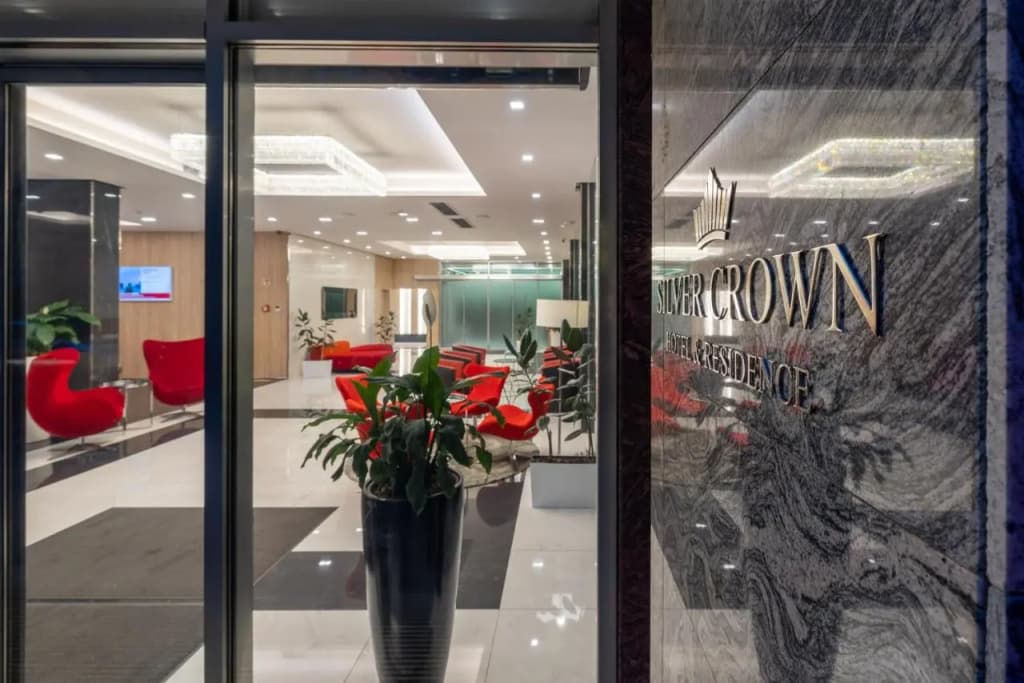 Silver Crown Hotel & Residence - photo 1