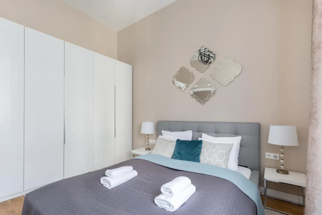 Lovely 2-bedroom apartment at the Vaci Street - photo 1