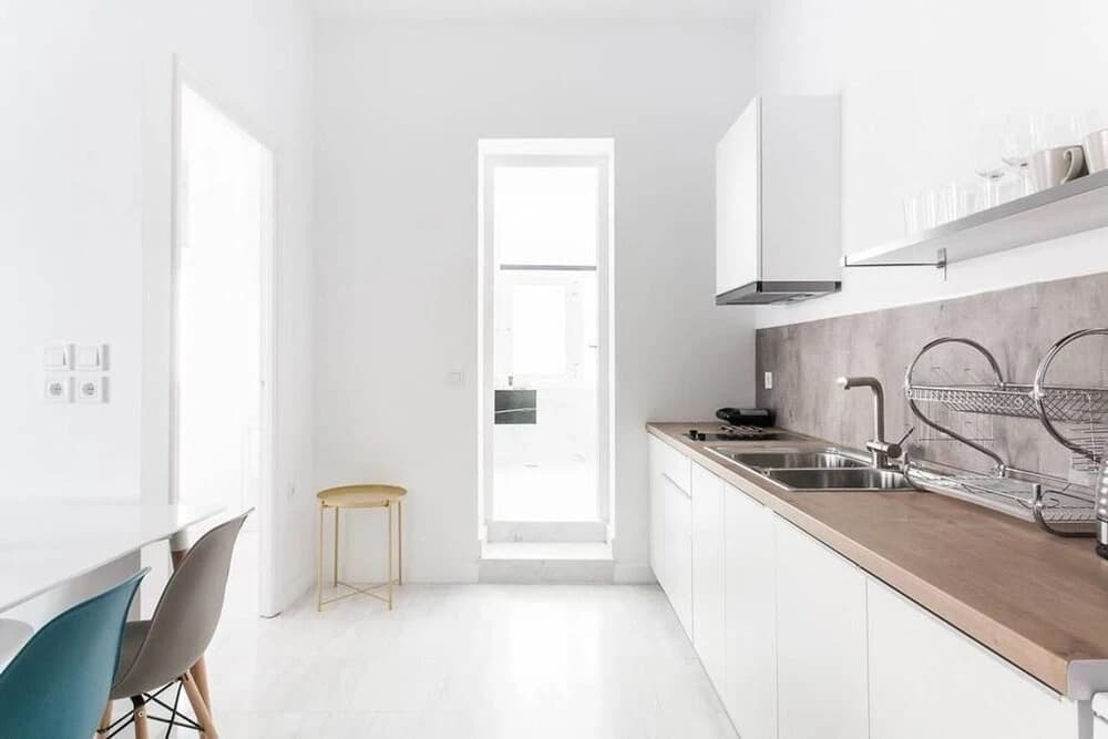 Stunning Renovation In Plaka For 4Guests - photo 11